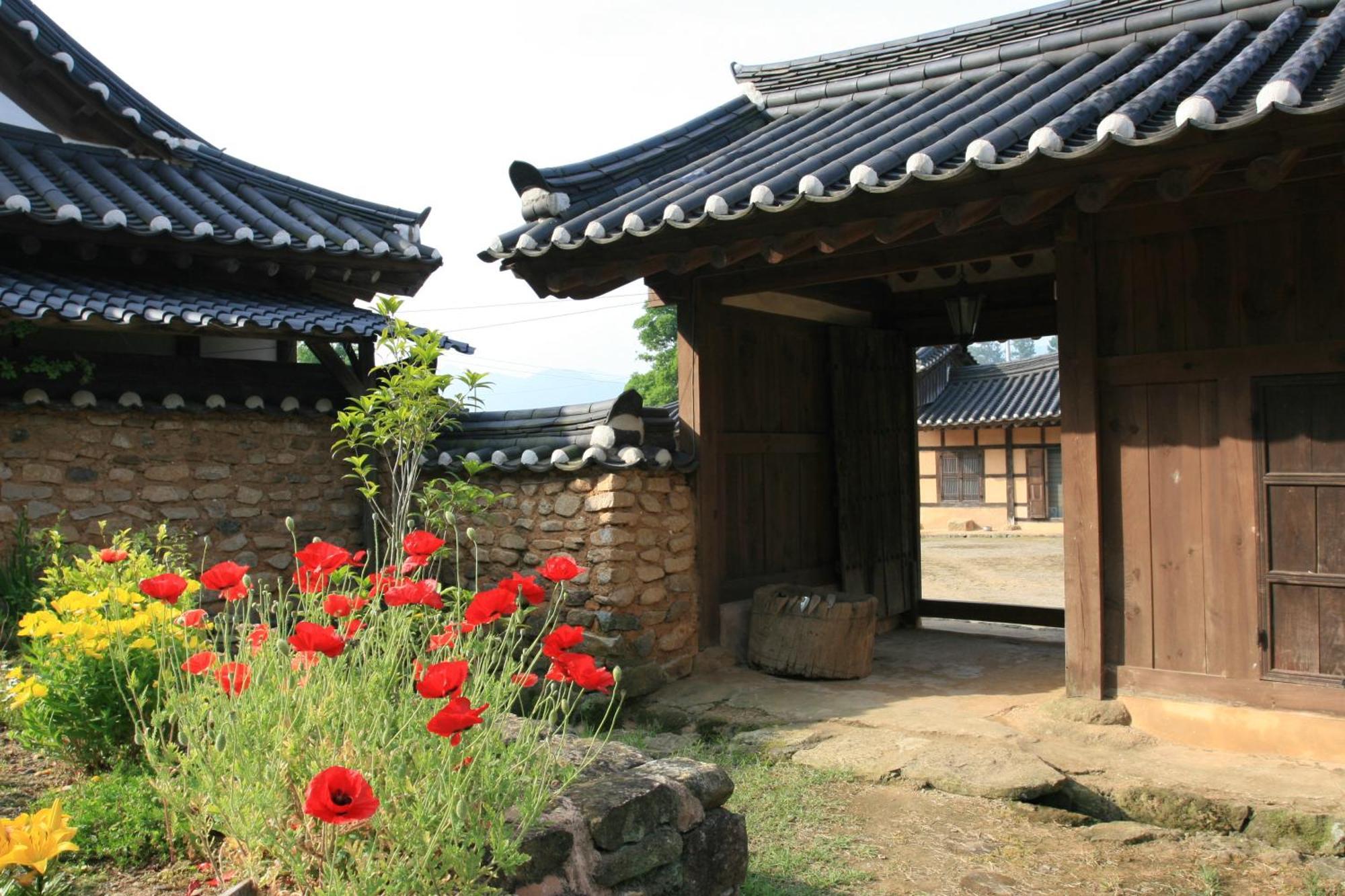 Jinrae Lee'S Traditional House Boseong Экстерьер фото