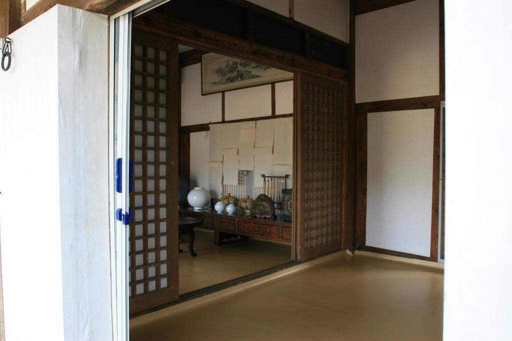 Jinrae Lee'S Traditional House Boseong Экстерьер фото