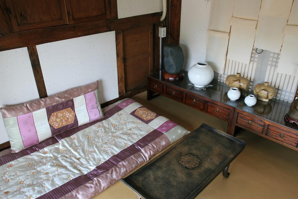 Jinrae Lee'S Traditional House Boseong Экстерьер фото