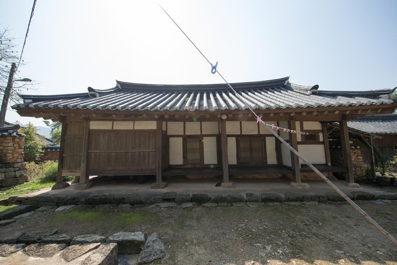 Jinrae Lee'S Traditional House Boseong Экстерьер фото